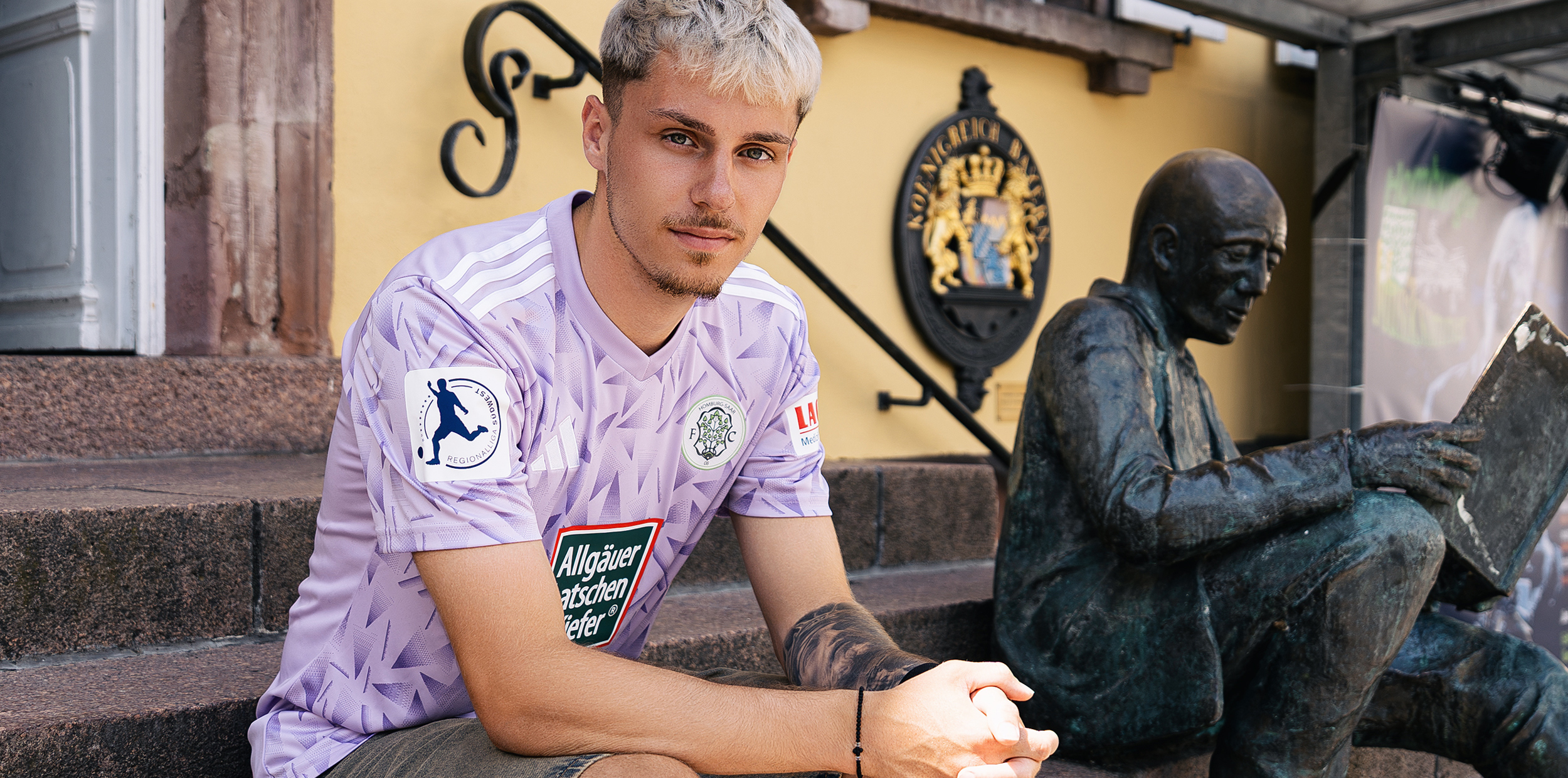 soccer jersey, lila Hemd, Aufnäherlogos, Kurzarm, Sportbekleidung